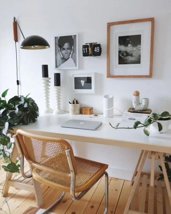 Ev Ofis Mobilyalarında Ergonomi ve Şıklık Nasıl Birleşir?