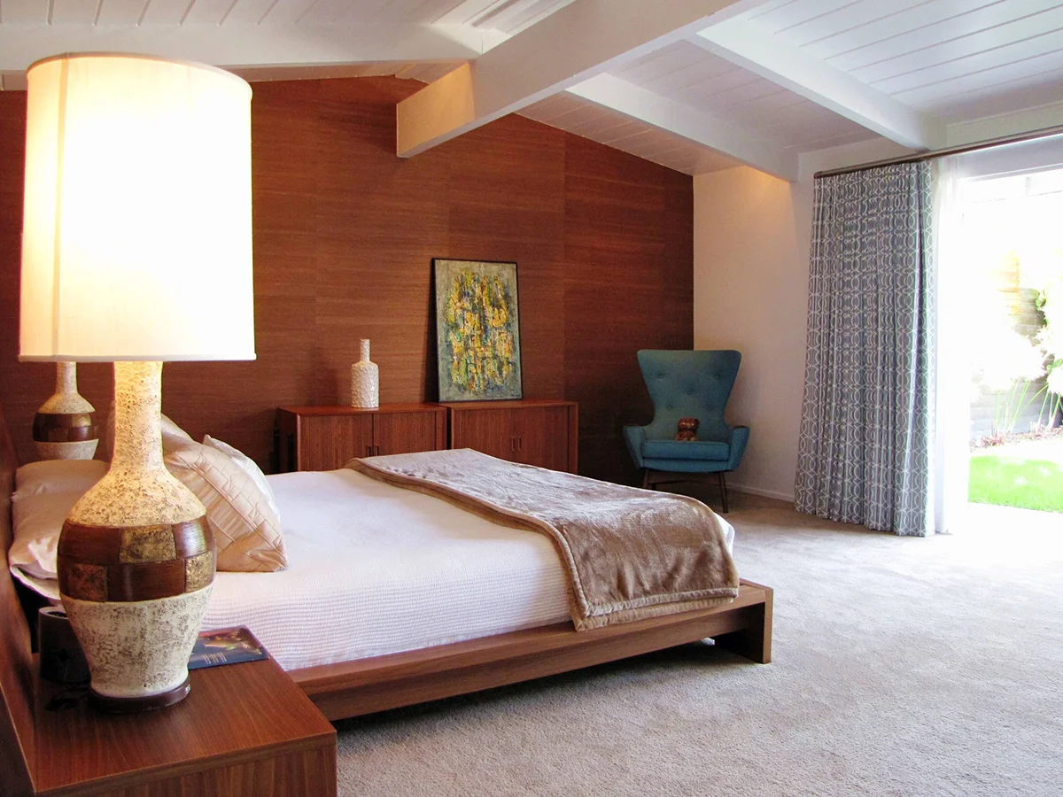 Mid-Century Tarzında Yatak Odası Dekorasyonu: Retro Çağdaşlıkla Sıcak Bir Atmosfer Yaratın